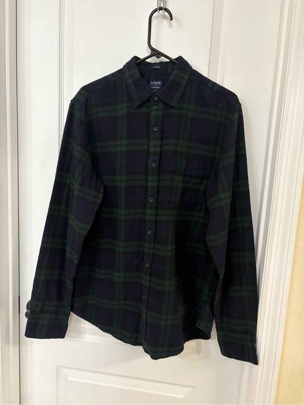 NWT J. Crew Men’s Medium Blackwatch Plaid Button-Down Classic Flannel Shirt